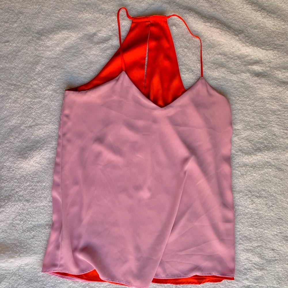 Express Reversible Flowy Tank Top - Picture 2 of 6